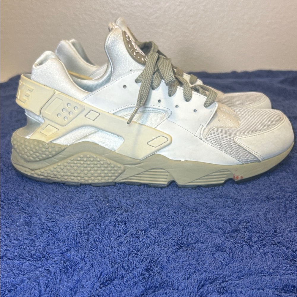 Air Huarache By Nike Lace Up Athletic Running Shoes Men’s Size 13